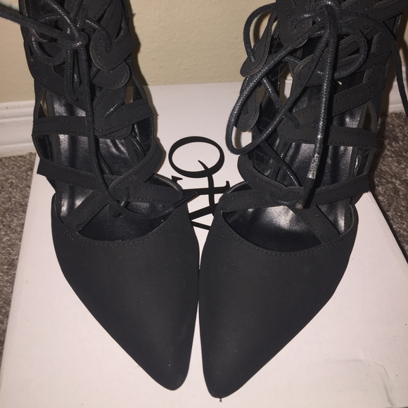 Pumps - Picture 3 of 4